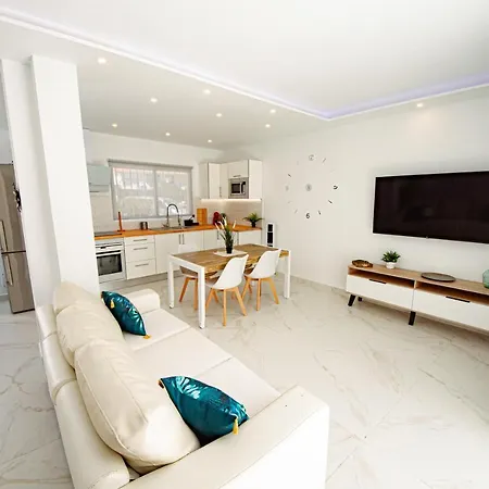 Green Point 3 Bed Holiday House Arona  Exterior photo